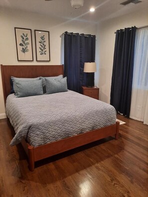 2 bedrooms, iron/ironing board, free WiFi, bed sheets - Luxurious Beautiful 2 bedroom apartment (Los Angeles)