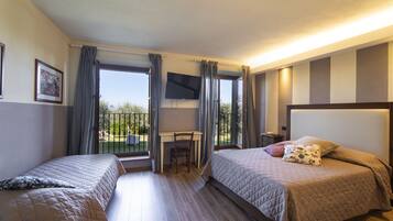 5 camere, una scrivania, Wi-Fi