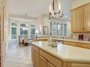 Interior - Lake Travis Luxury Estate, Private Heated Pool, Multiple Spas, Weddings Welcome! (Leander)