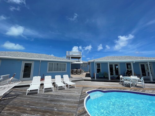 Barefoot Bay - beach house w/ 3 pods, views of Atlantic Ocean & Sea of Abaco