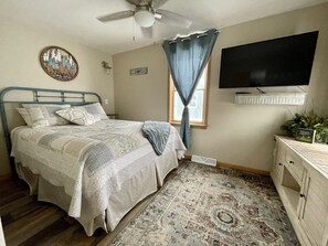 2 soverom, strykejern/-brett, wi-fi (inkludert) og sengetøy