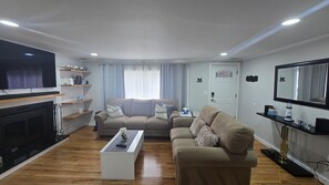 Smart TV, fireplace, Netflix, DVD player