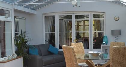 Large four bedroom home near country walks & beach