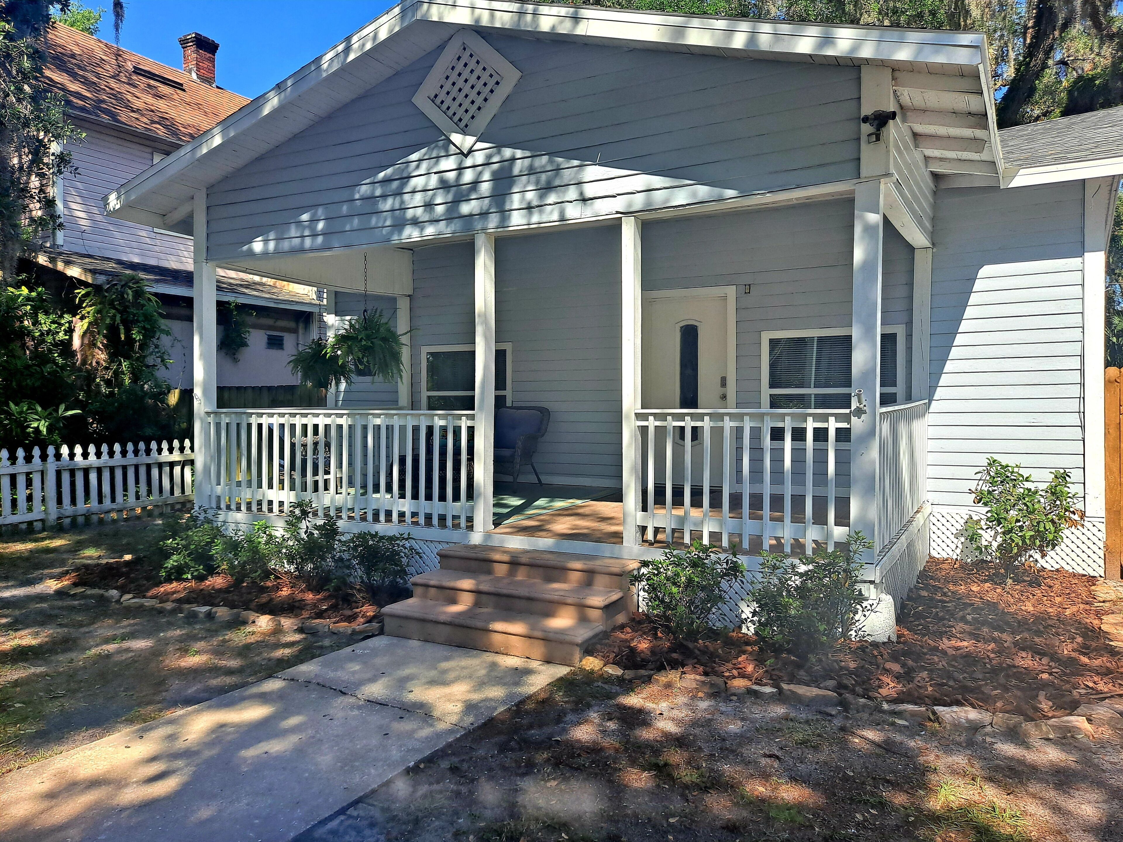The Palm Cottage @ Downtown Sanford