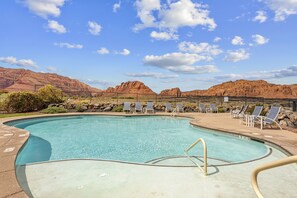 独立别墅, 4 间卧室 | 泳池 | 室外游泳池