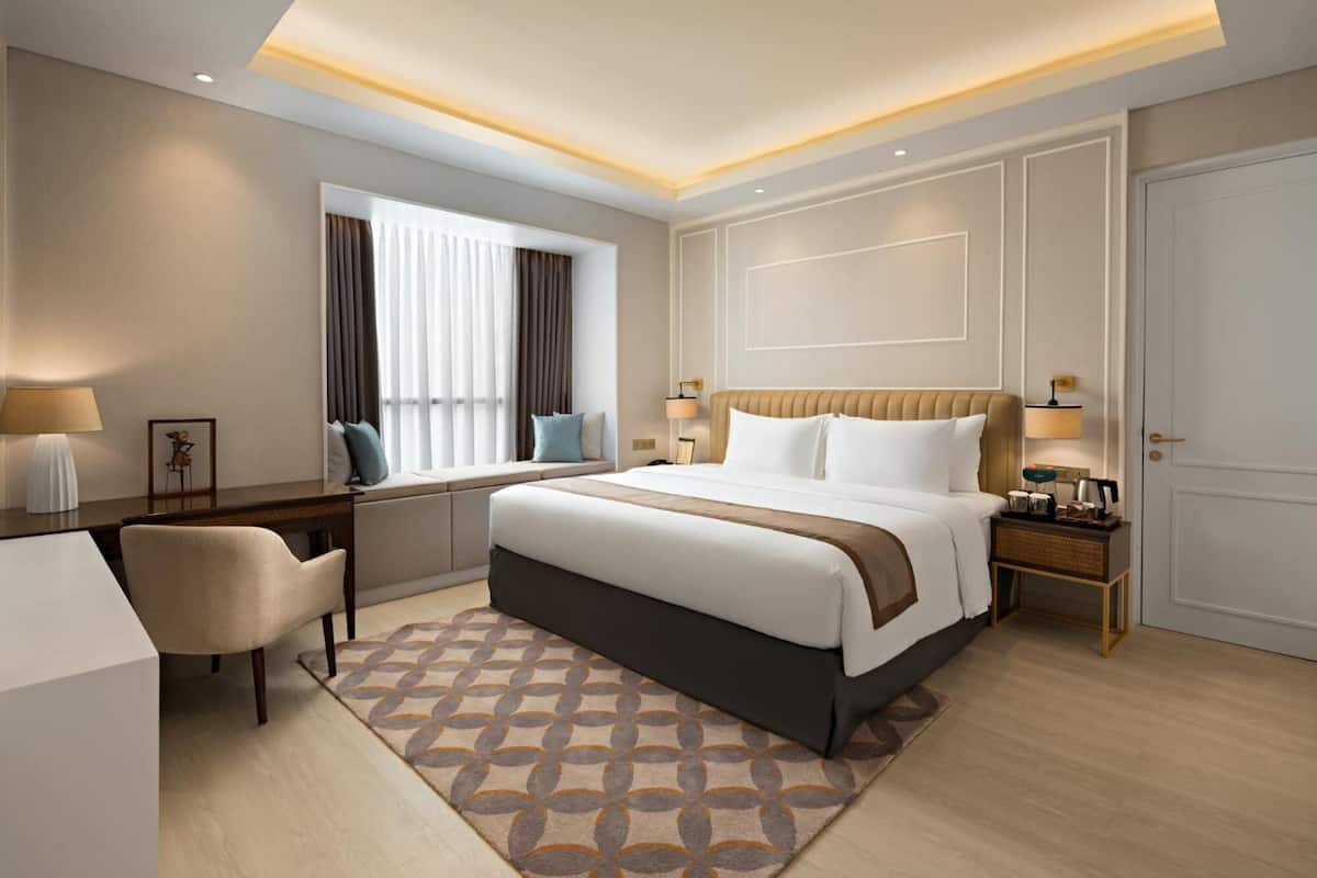 Kakawin Suite - Junior Suite | 1 bedroom, premium bedding, minibar, in-room safe