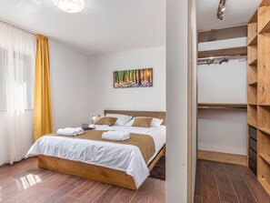 Casa | 3 quartos, individualmente mobiliados, roupa de cama