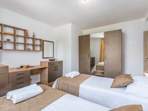 Casa | 3 quartos, individualmente mobiliados, roupa de cama