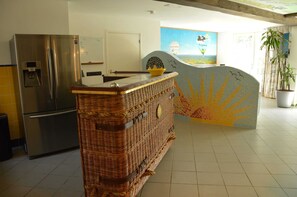 House | Private kitchen | Highchair - Holiday Home in Haaren Near De Efteling (Haaren)