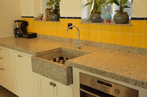 Private kitchen - Holiday Home in Haaren Near De Efteling (Haaren)