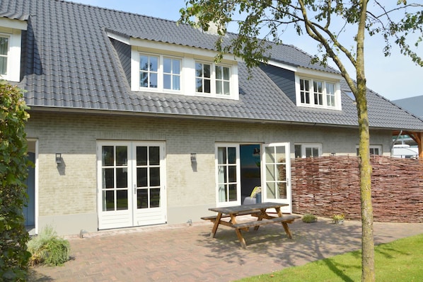 House | Exterior