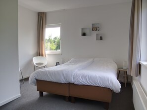 Ferienhaus | 3 Schlafzimmer, individuell eingerichtet, Bettwäsche
