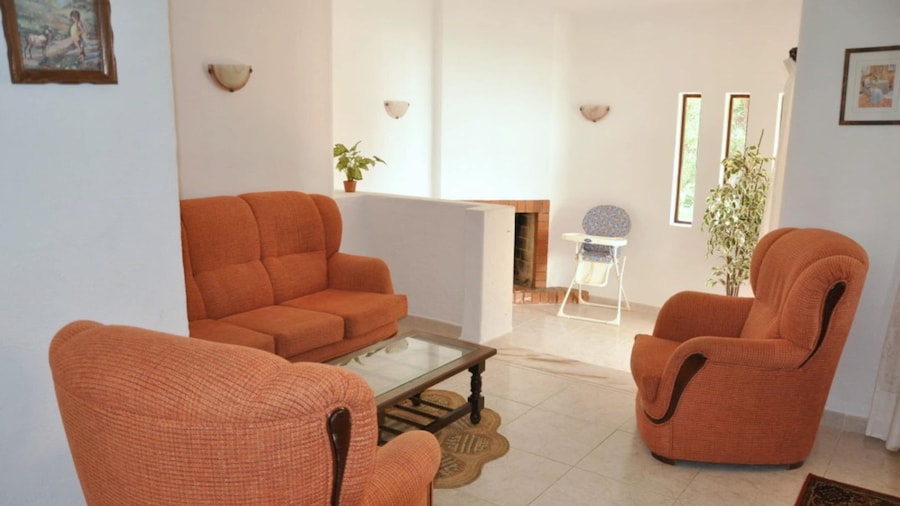 Portuguese Rustic Style Villa With Private Pool