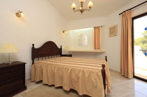 Vila | 3 kamar tidur dan dilengkapi dengan perabotan berbeda-beda
