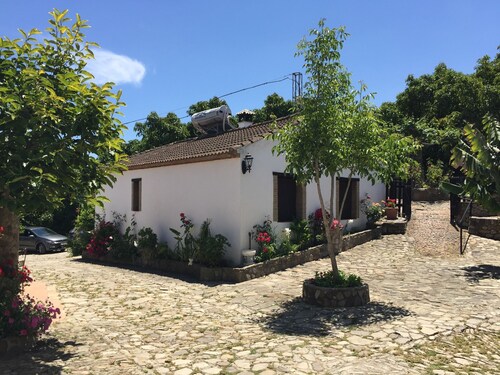 Renovated Holiday Home in Jimena de la Frontera With BBQ