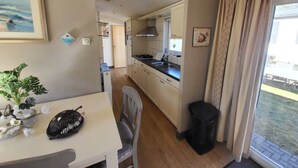 Unclassified image, 5 of 30, button - Effortless Holiday Home in Putten Near Golf Course (Putten)