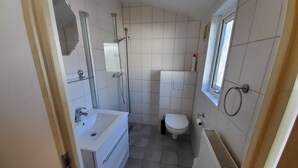 Unclassified image, 3 of 30, button - Effortless Holiday Home in Putten Near Golf Course (Putten)