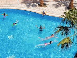 Outdoor pool - Apartment Near the Beach With air Conditioning and sea View (Cambrils)