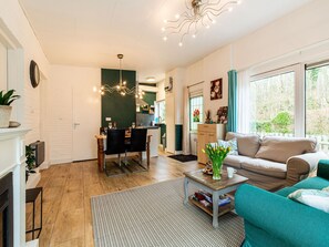 House | Living area - Holiday Home in Noordwijkerhout Near Lake (Noordwijkerhout)