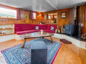 Mobile Home | Living room