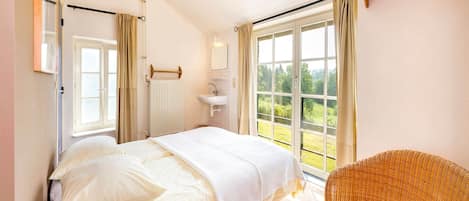 Rumah | 8 kamar tidur dan seprai linen