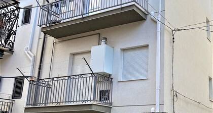 Cosy Holiday Home in Leonforte With Terrace