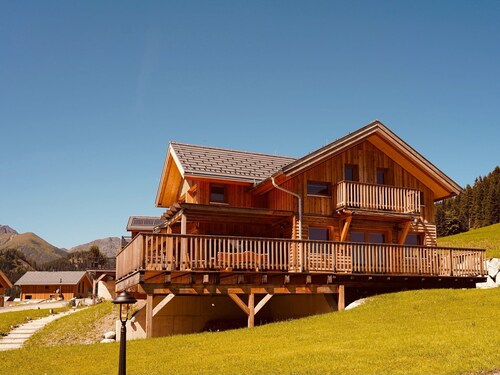 Wooden Luxury Chalet 'murmeltierhütte' in Hohentauern With Sauna