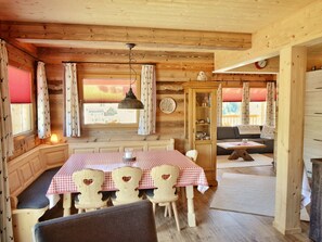 Dining - Wooden Luxury Chalet 'murmeltierhütte' in Hohentauern With Sauna (Hohentauern)
