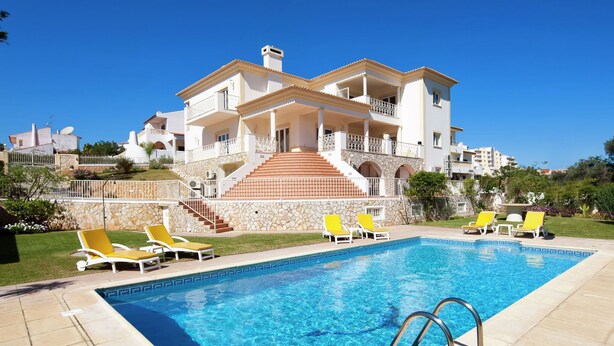 Pool - Luxurious Villa in Albufeira With Private Swimming Pool (Albufeira)