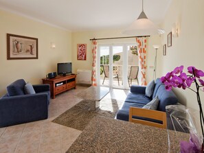 Fireplace, DVD player - Luxurious Villa in Albufeira With Private Swimming Pool (Albufeira)