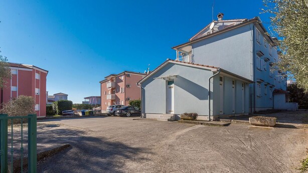 Unclassified image, 1 of 21, button - Apartment for 4 Persons With Balcony (Tar-Vabriga)