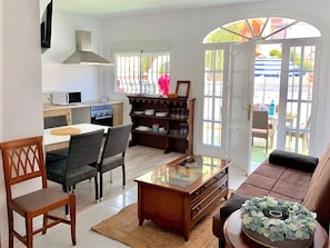 Living room - Captivating Holiday Home in Gandía Near Seabeach (Gandia)
