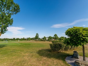 Exterior - Upscale Holiday Home in Lutzmannsburg With Pool (Lutzmannsburg)