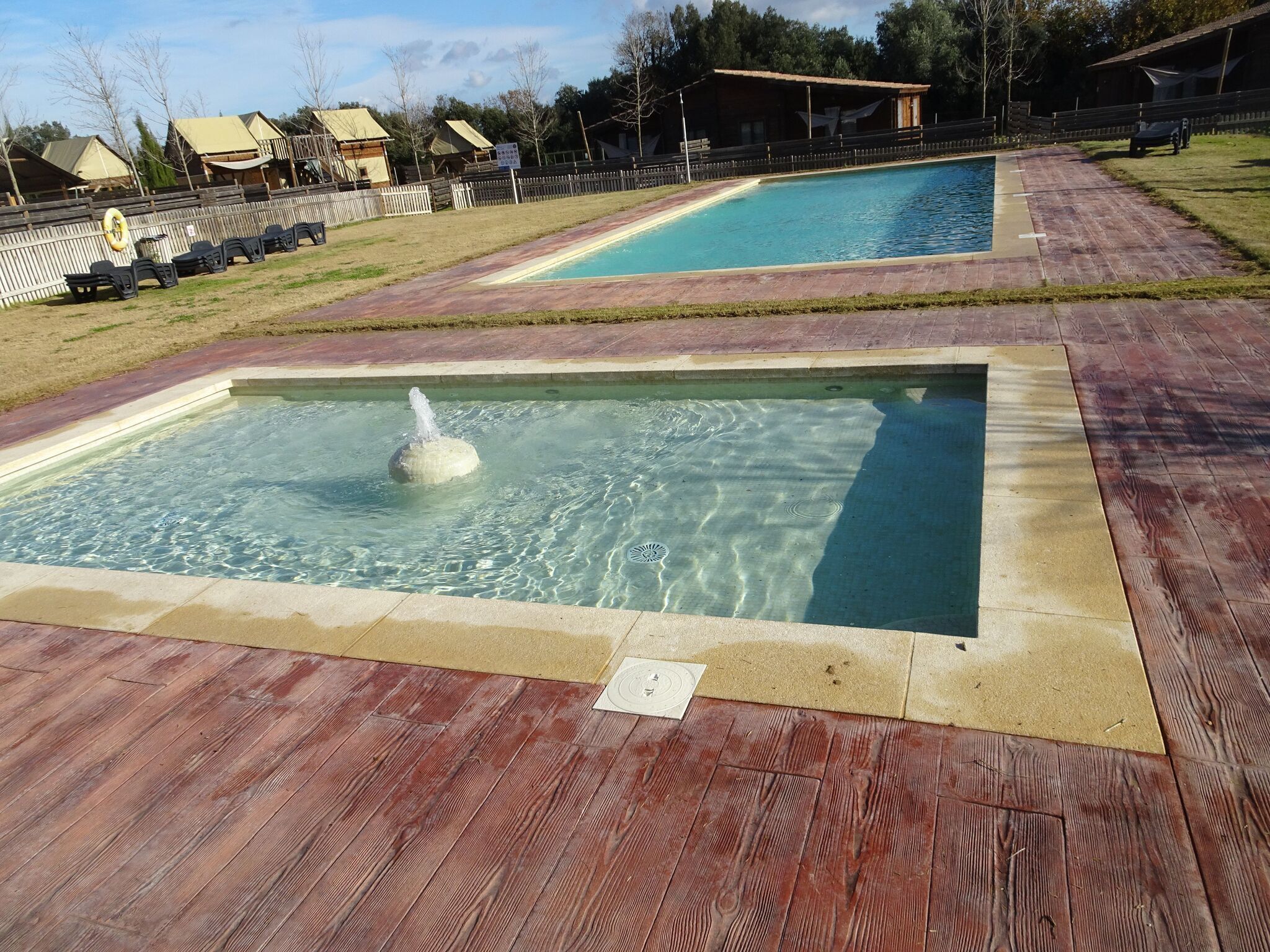 Hồ bơi