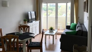 Unclassified image, 4 of 38, button - Scenic Apartment in Benalmadena With Jacuzzi, Fitness Room (Benalmádena)