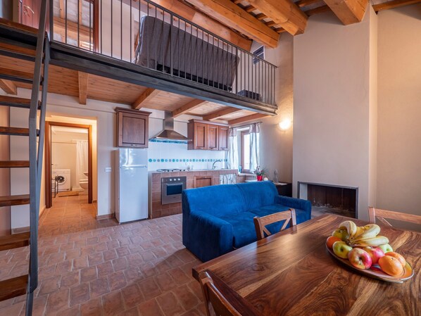 House | Dining