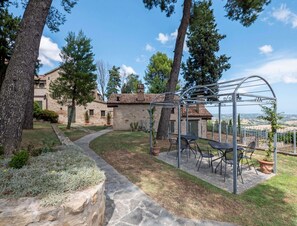 House | Garden