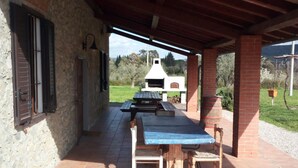 Balcony - Tuscan-style Holiday Home in Bagno di Gavorrano With BBQ (Gavorrano)