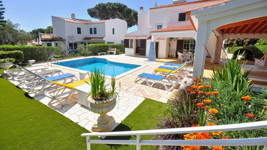 Spacious Villa With Private Pool