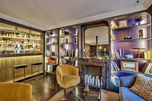 Bar (in der Unterkunft)