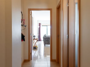 Reception - Charming Holiday Home in São Pedro Next to the Beach (Figueira da Foz)