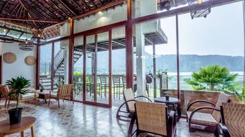 Khu tiếp khách ở sảnh