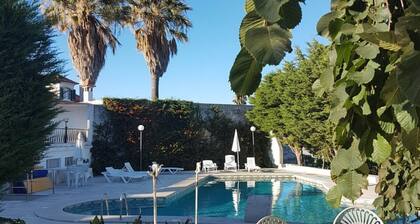 Mansion in Alenquer With sea Beach