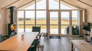 House | Dining