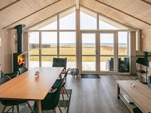 House | Dining - 7 Person Holiday Home in Faaborg (Faaborg)