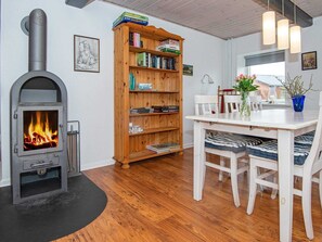 House | Dining - Enchanting Cottage in Oksbol Oasis-by Traum (Nordborg)