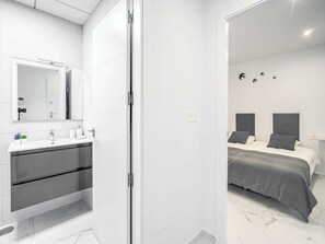 Lägenhet | 1 sovrum, unika möbler och sängkläder