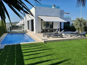 Villa | Pool | Indoor pool, outdoor pool