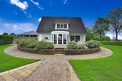 Villa | Exterior