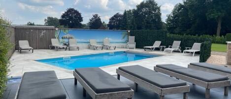 Villa | Pool | Indoor pool, outdoor pool